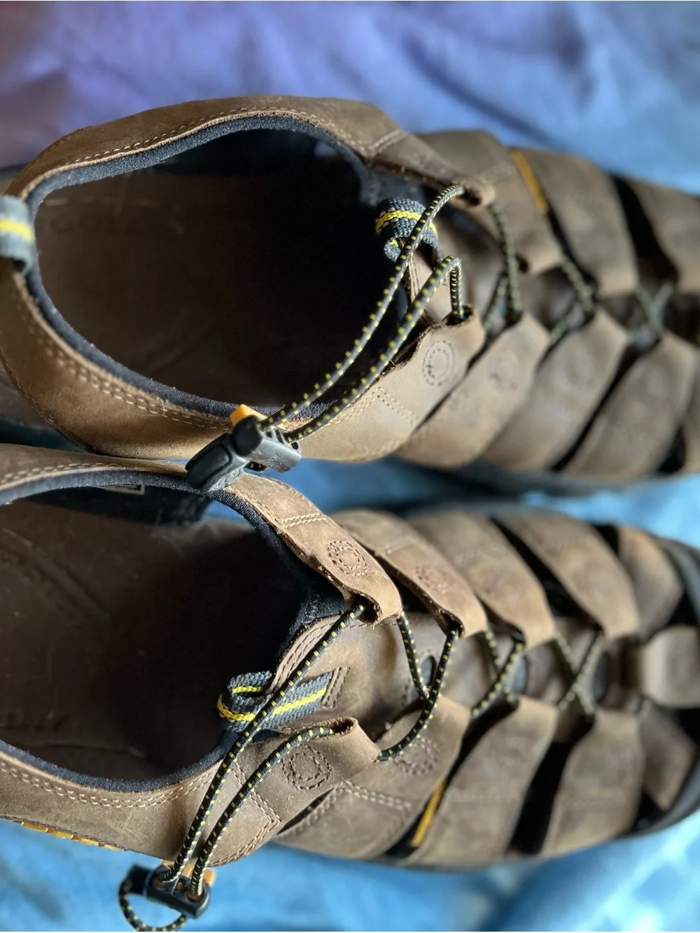 Keen Brown Closed-Toe Men’s Outdoor Sandals, wore once inside